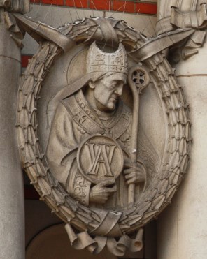 캔터베리의 성 테오도로_디테일_photo by Lawrence OP_on the west facade of the Metropolitan Cathedral of the Precious Blood of Our Lord Jesus Christ in Westminster of London_England UK.jpg